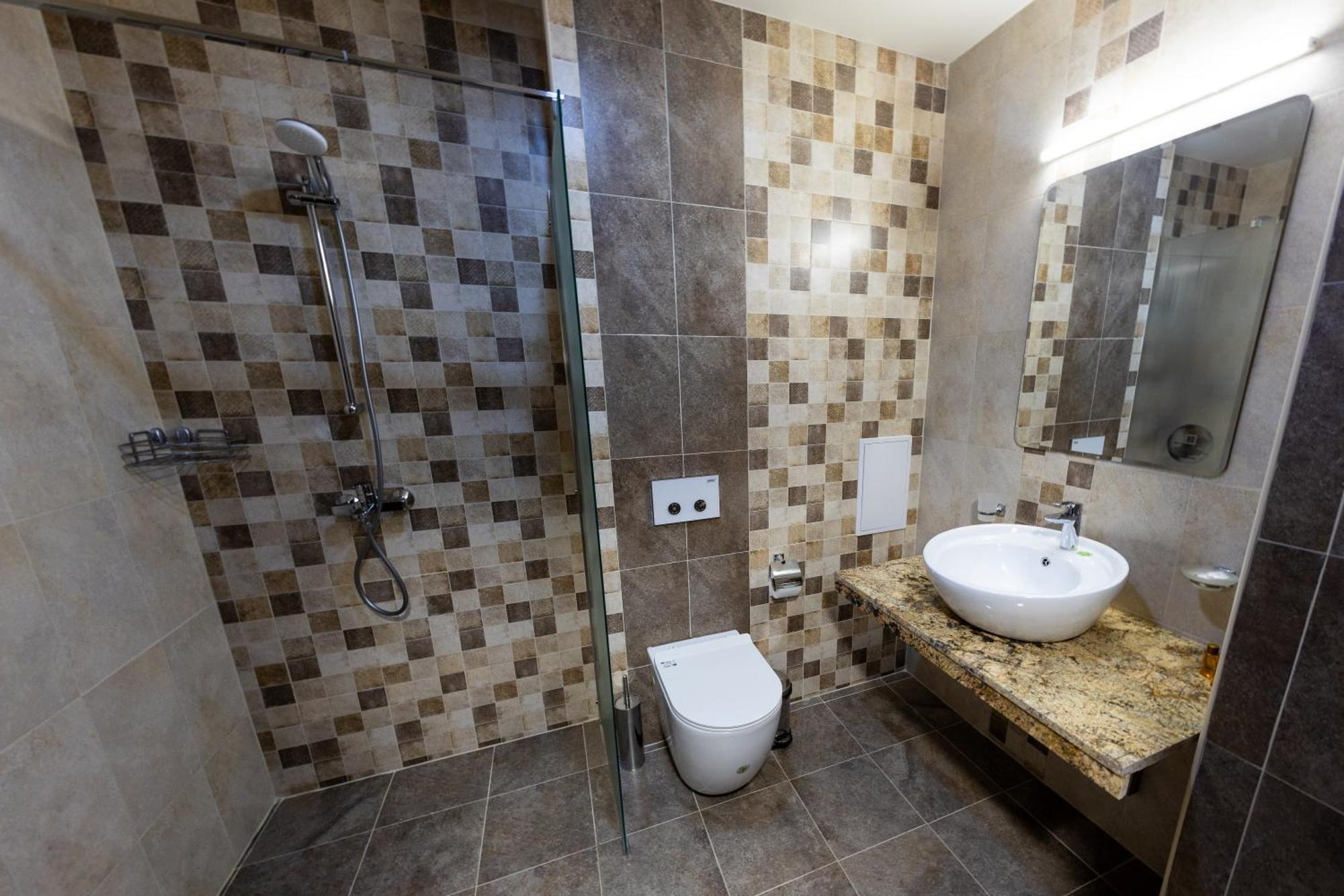 City Plaza Botevgrad Eksteriør bilde