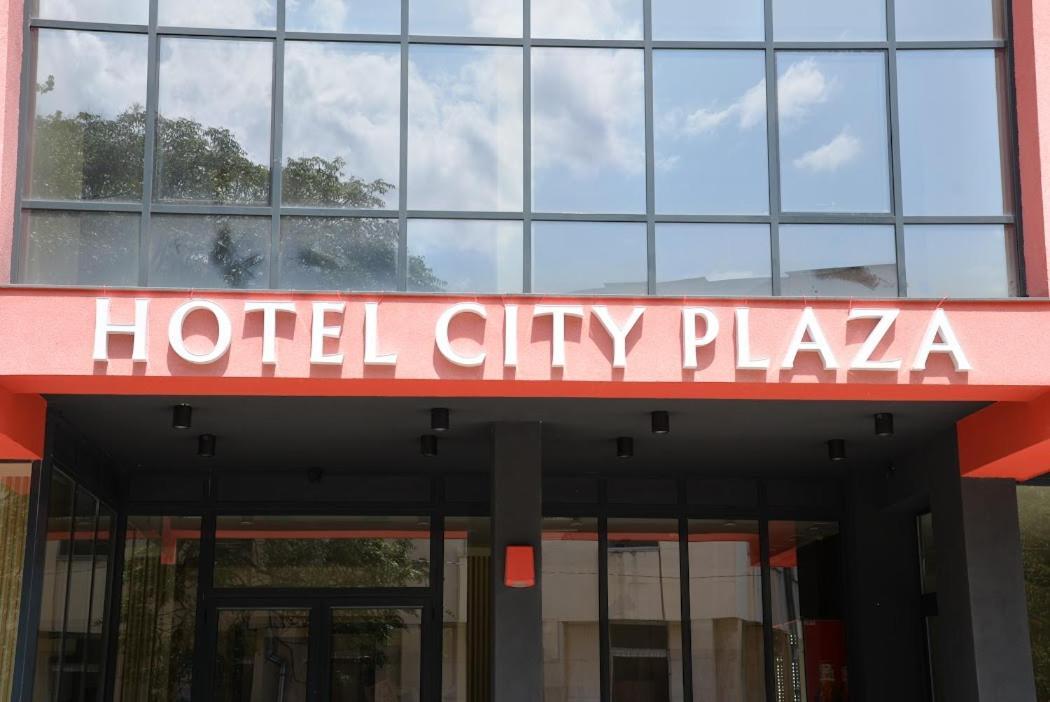 City Plaza Botevgrad Eksteriør bilde