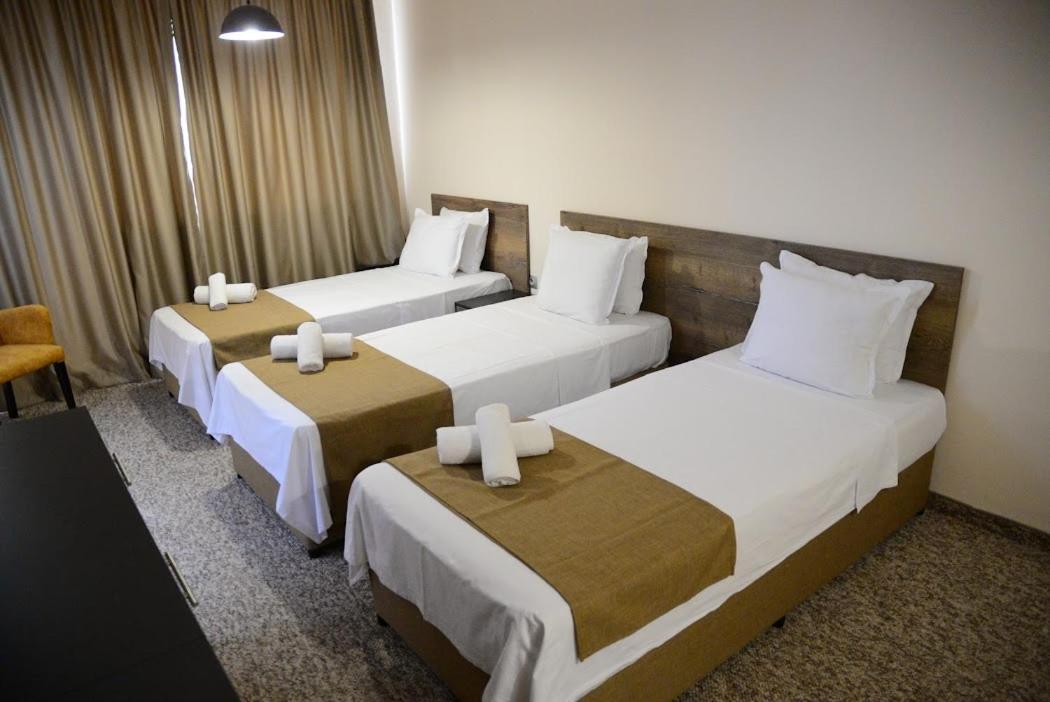 City Plaza Botevgrad Eksteriør bilde