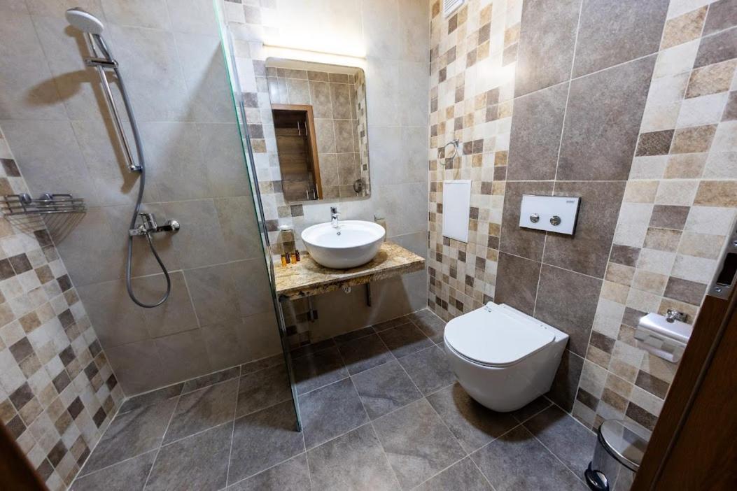 City Plaza Botevgrad Eksteriør bilde